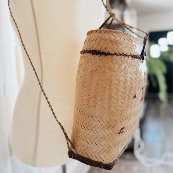 🦢 Vintage Basket Backpack Beach Vacation Tote Southeast Asian Artisan Bag - Picture 4 of 8